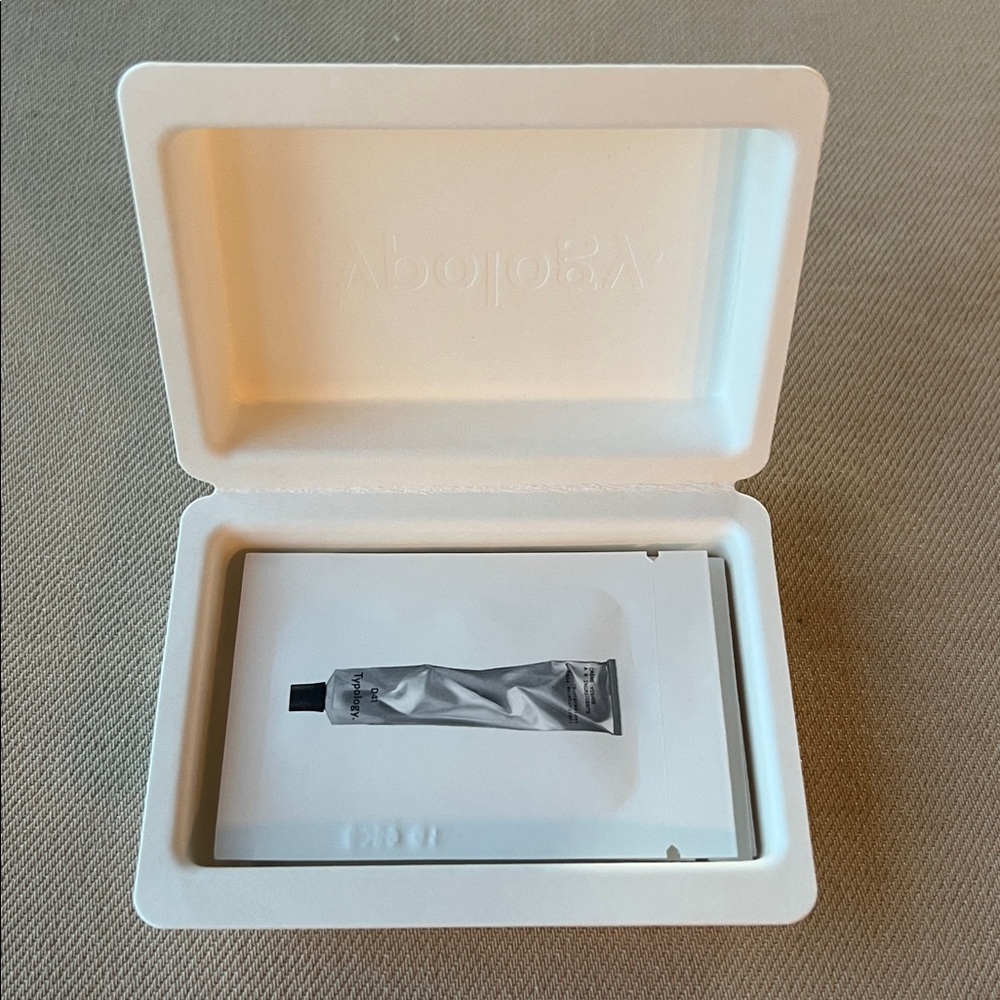 Typology Travel Set - 5 samples - Picture 10 of 11